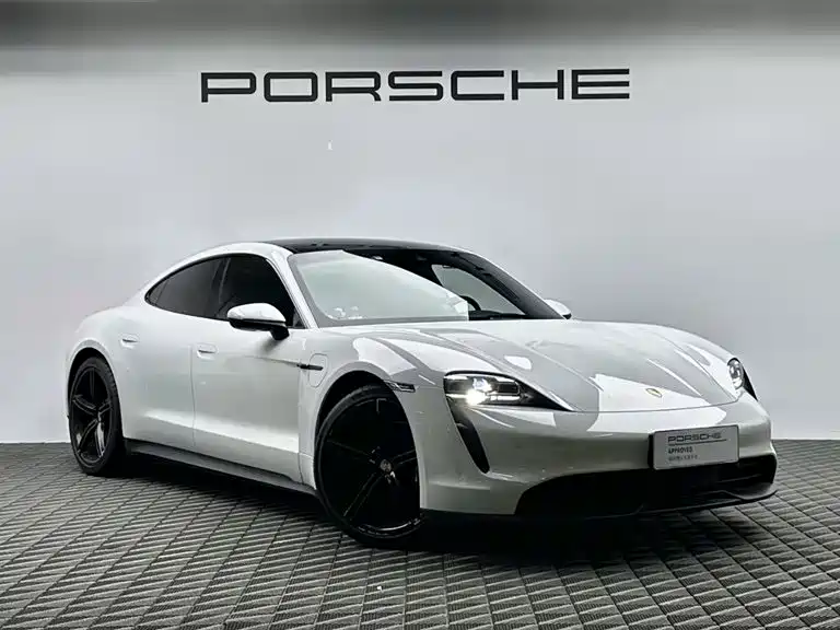 Porsche Taycan — фото 3