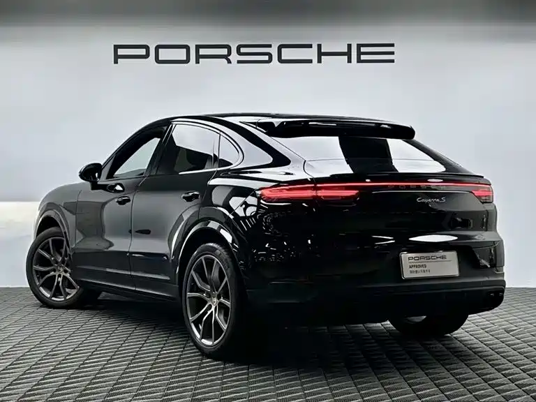 Porsche Cayenne — фото 6