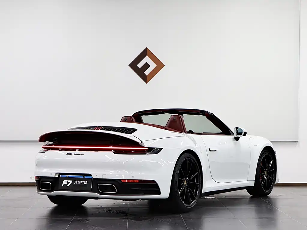 Porsche 911 — фото 6