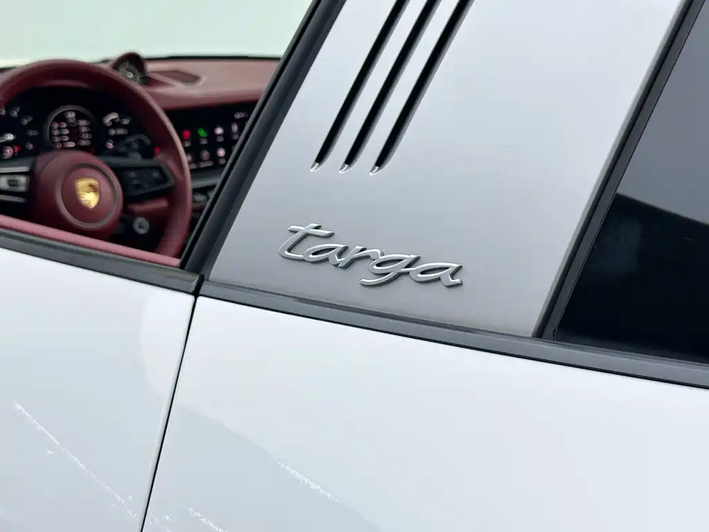 Porsche 911 — фото 10