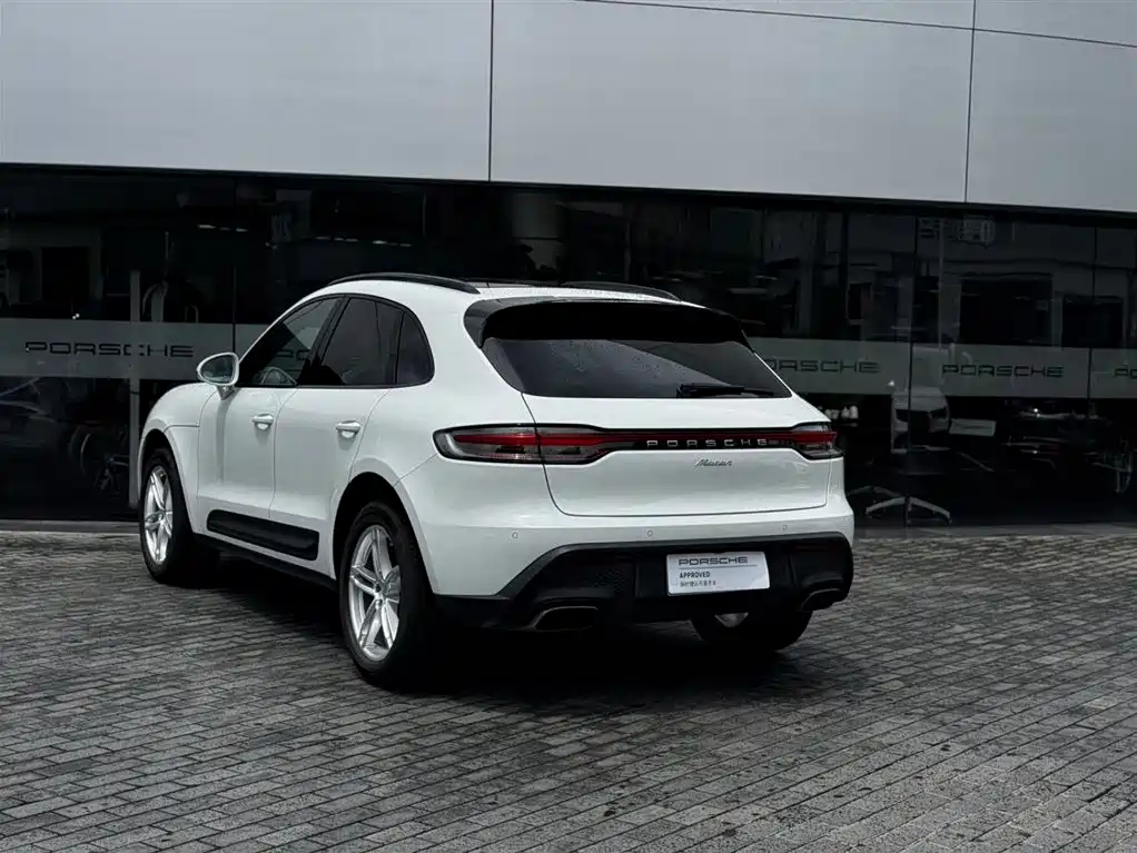 Porsche Macan — фото 7