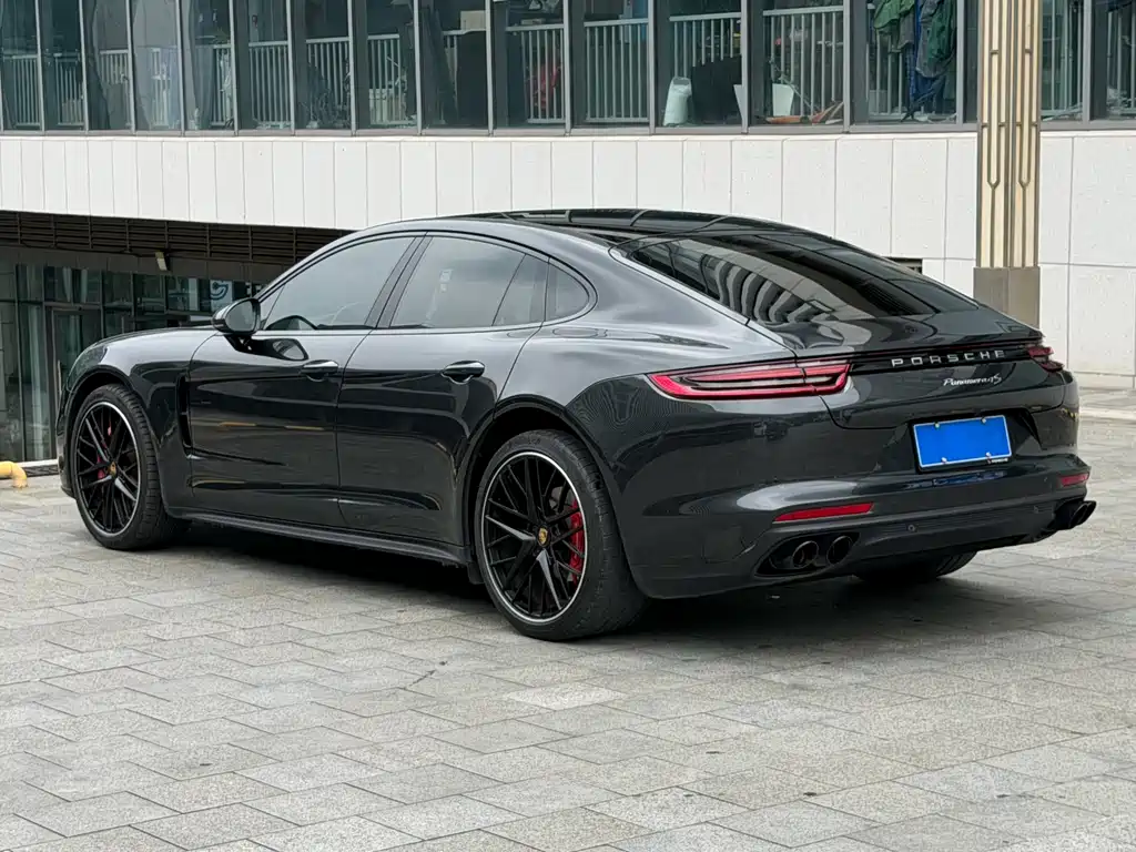Porsche Panamera — фото 10
