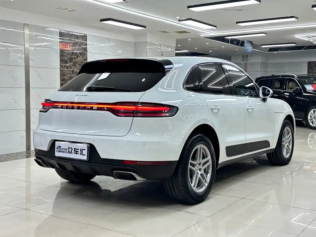 Porsche Macan — фото 6