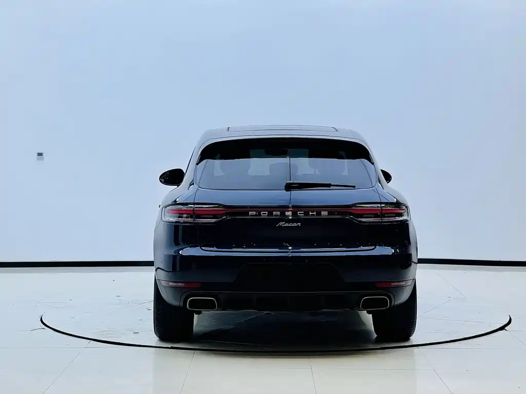 Porsche Macan — фото 5