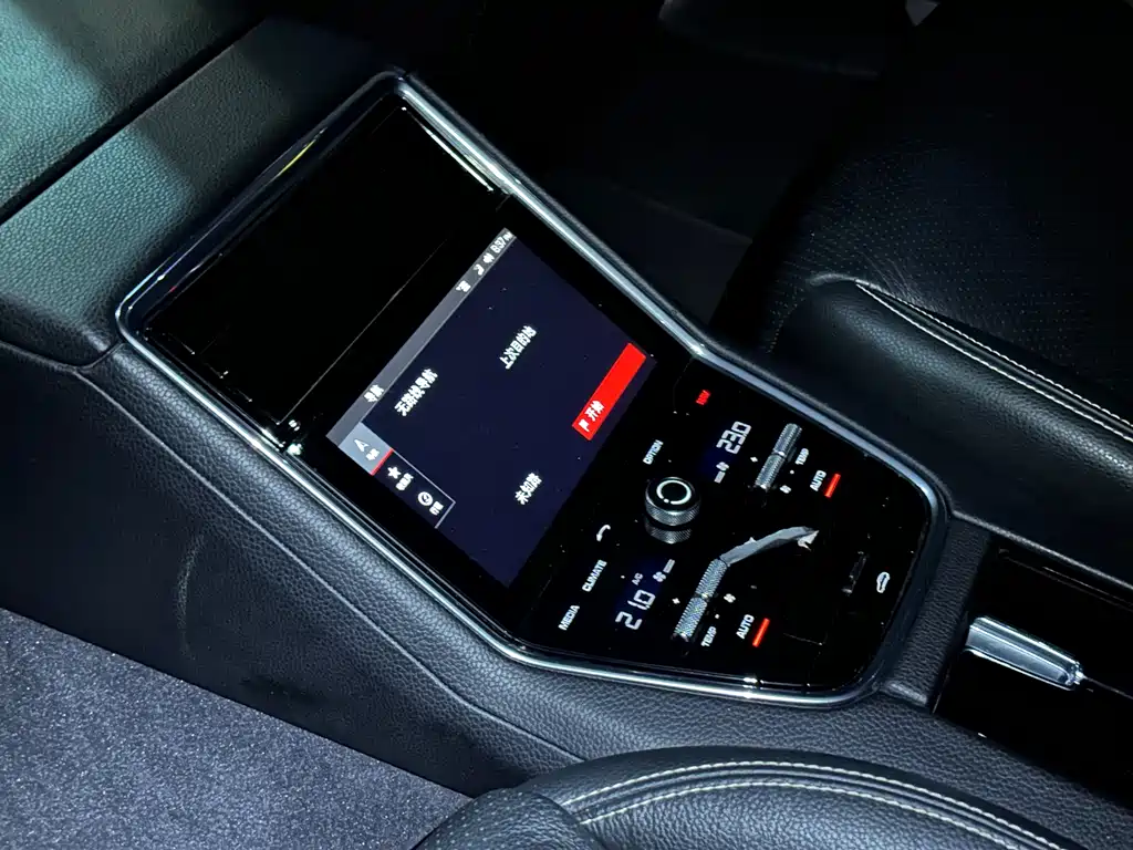 Porsche Panamera — фото 10