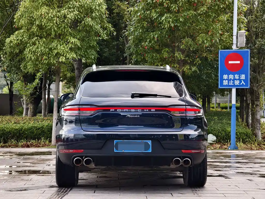 Porsche Macan — фото 5