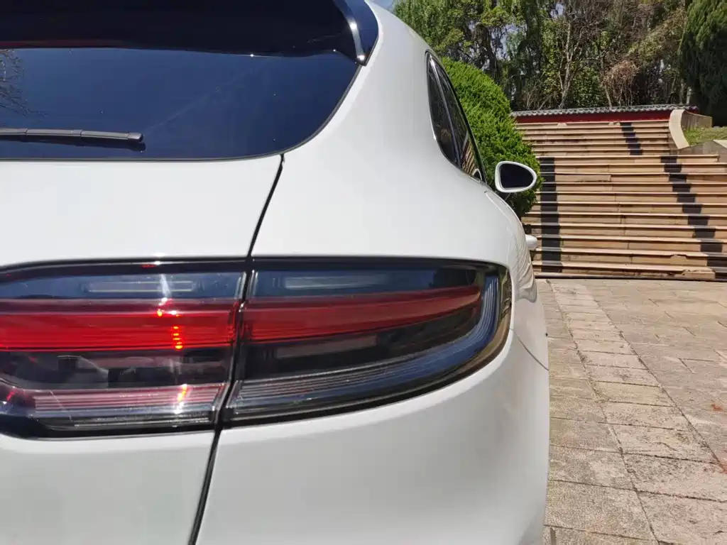 Porsche Macan — фото 10