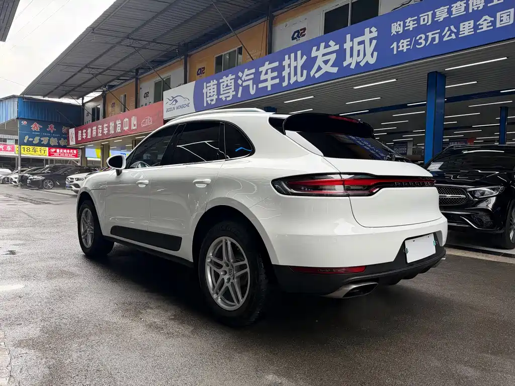 Porsche Macan — фото 23