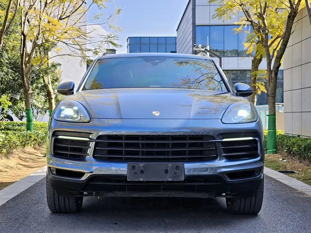 Porsche Cayenne — фото 2