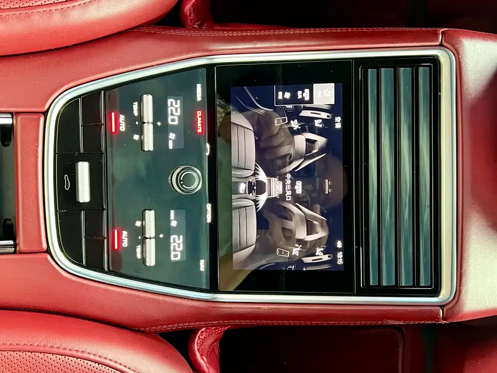 Porsche Panamera — фото 13