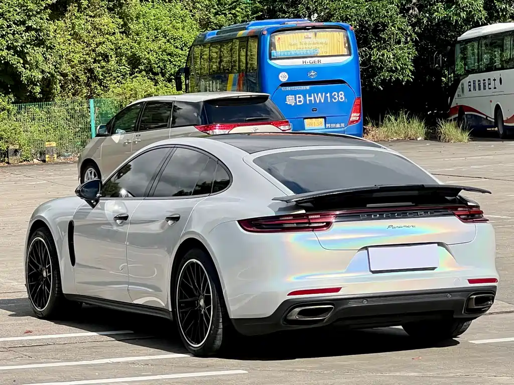 Porsche Panamera — фото 20