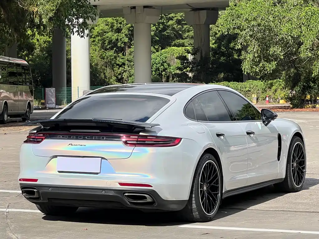 Porsche Panamera — фото 22