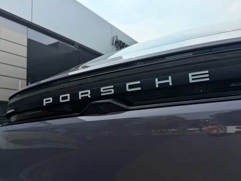 Porsche Macan EV — фото 17