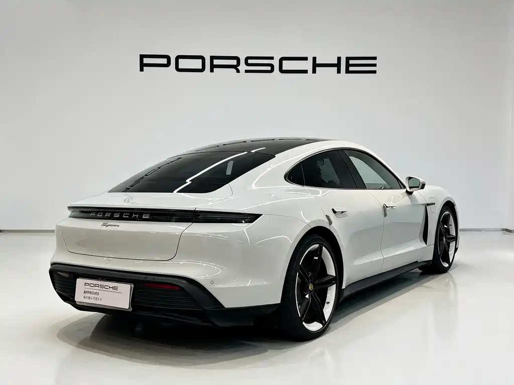 Porsche Taycan — фото 4