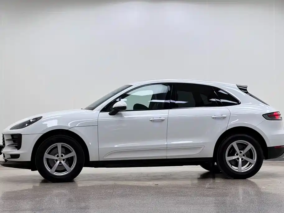 Porsche Macan — фото 3