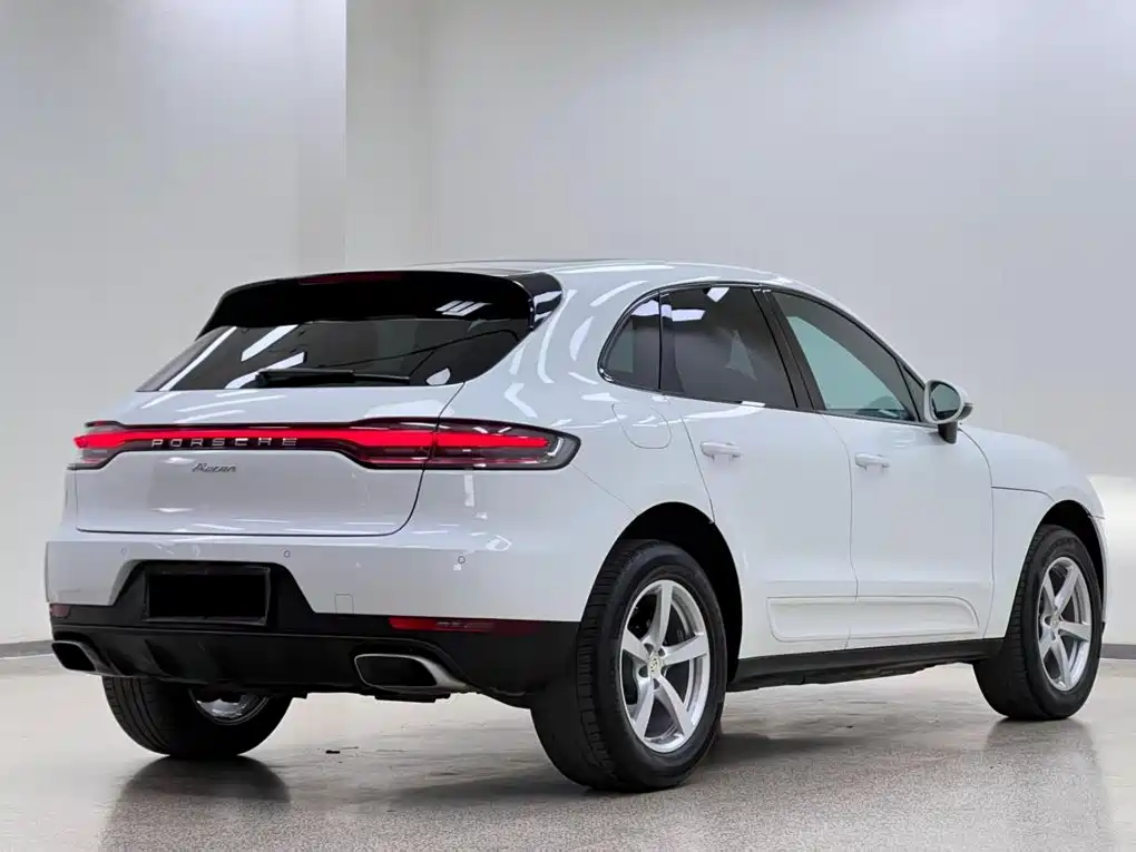Porsche Macan — фото 8