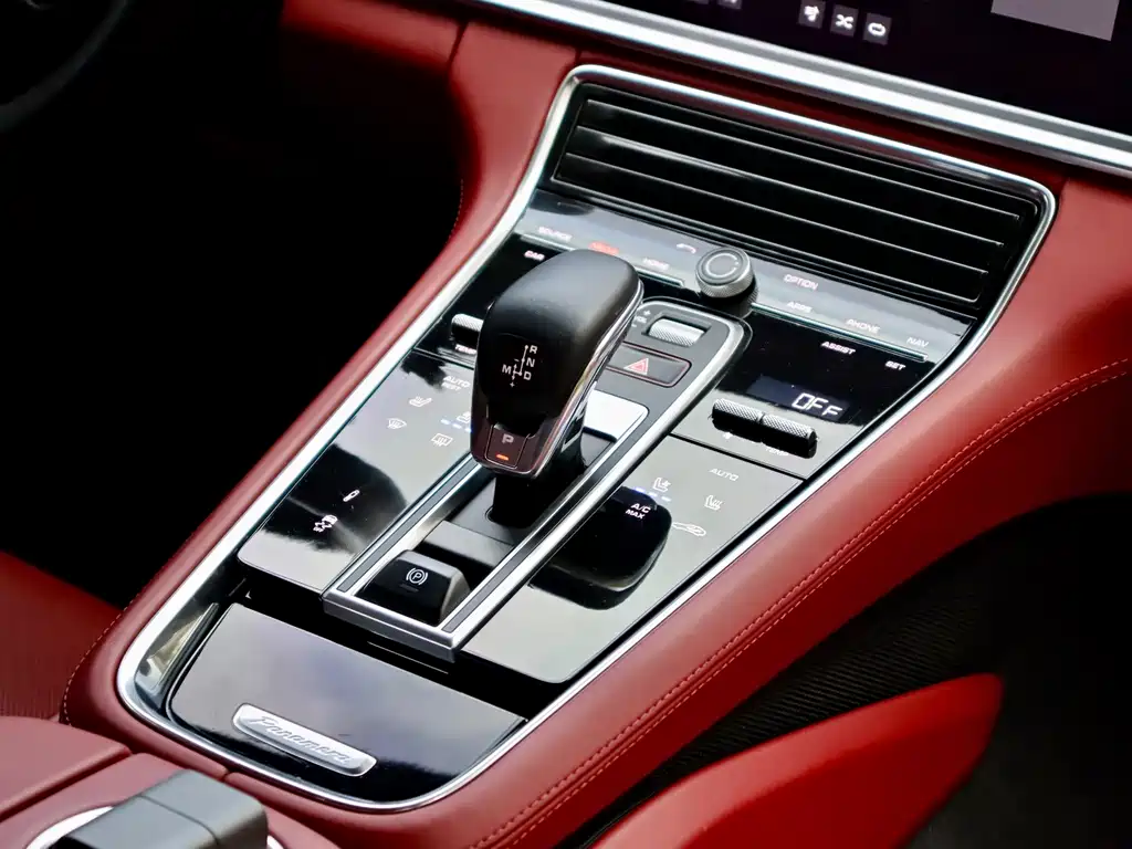Porsche Panamera — фото 16