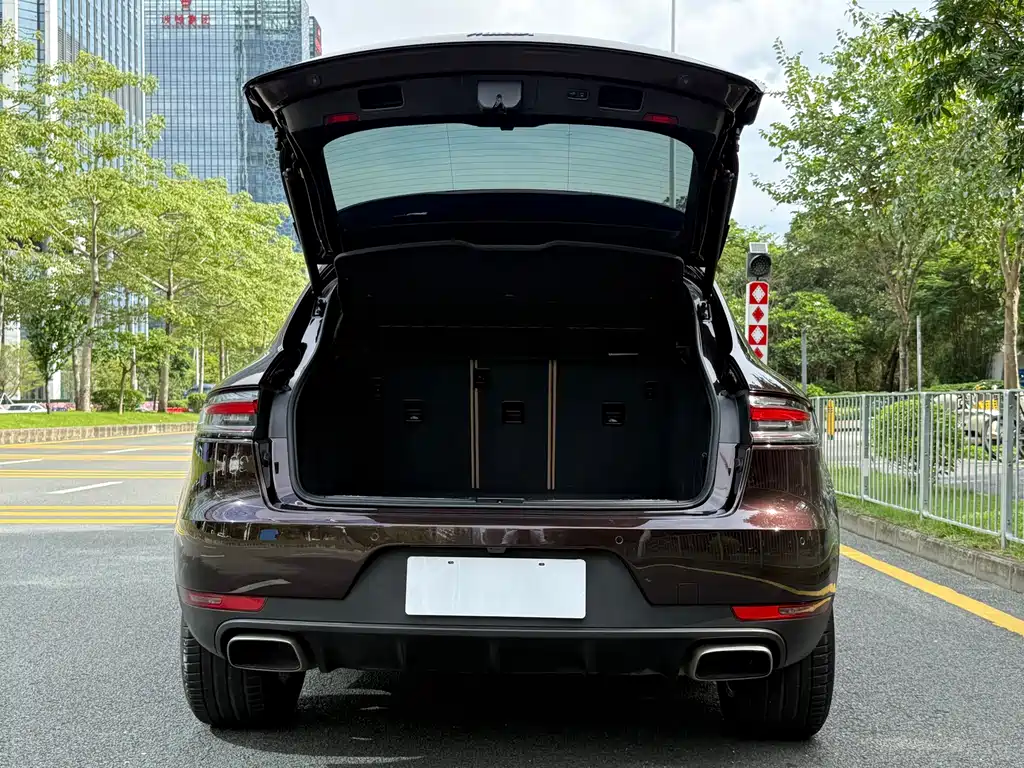 Porsche Macan — фото 17
