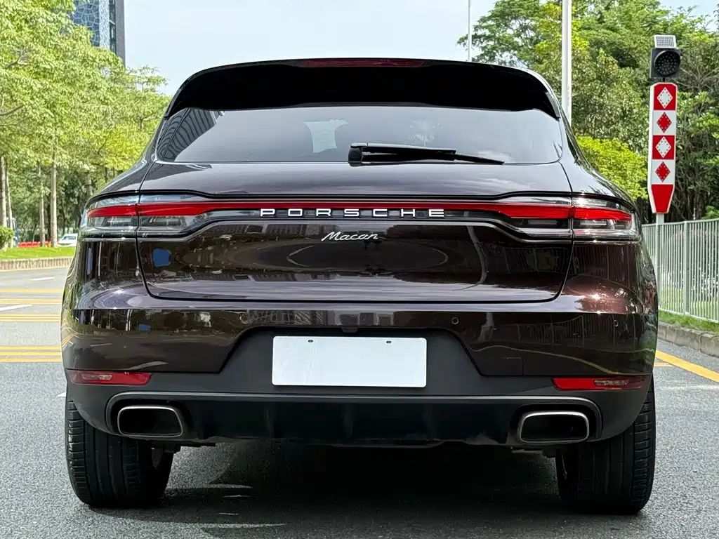 Porsche Macan — фото 19