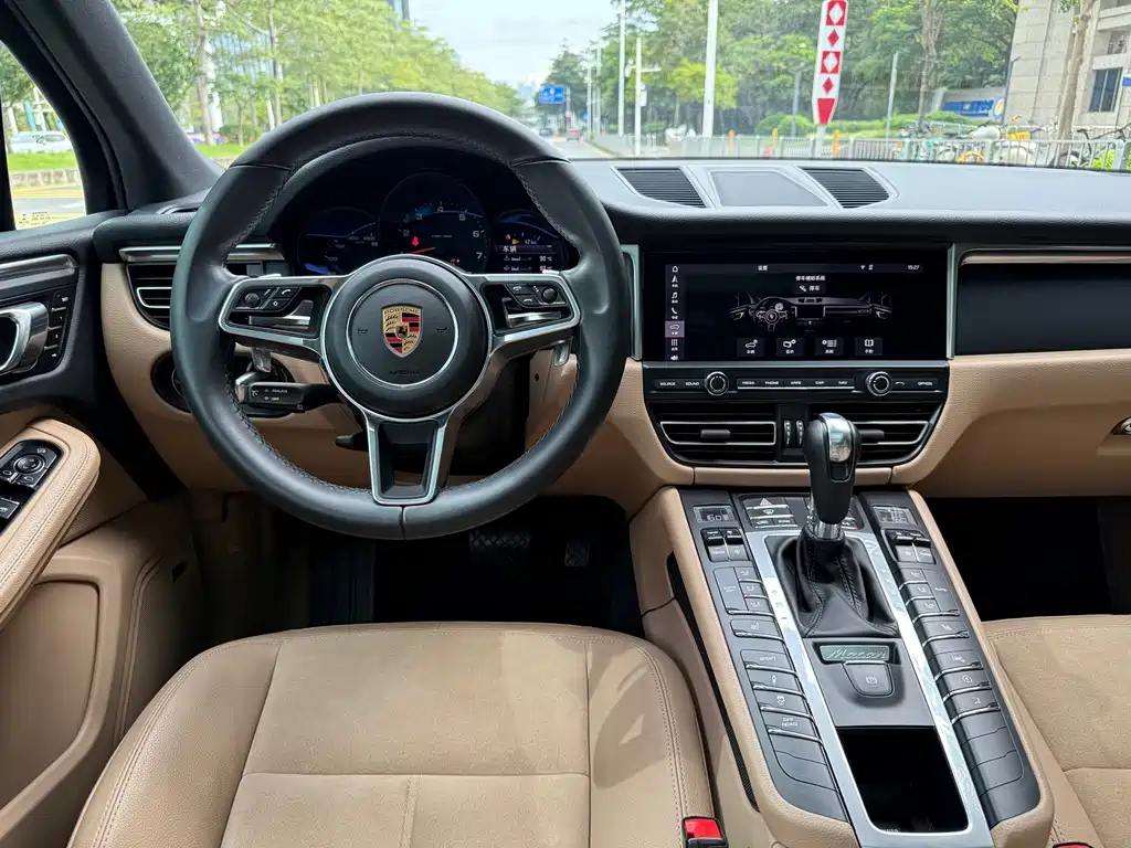 Porsche Macan — фото 7