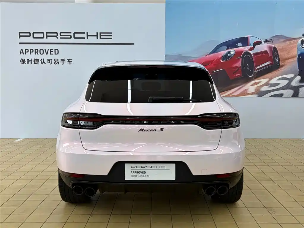 Porsche Macan — фото 16