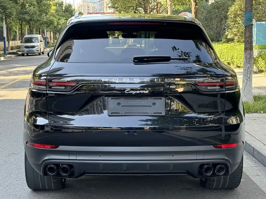 Porsche Cayenne — фото 4