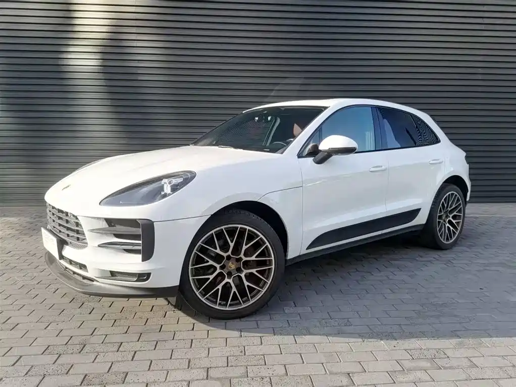 Porsche Macan — фото 11