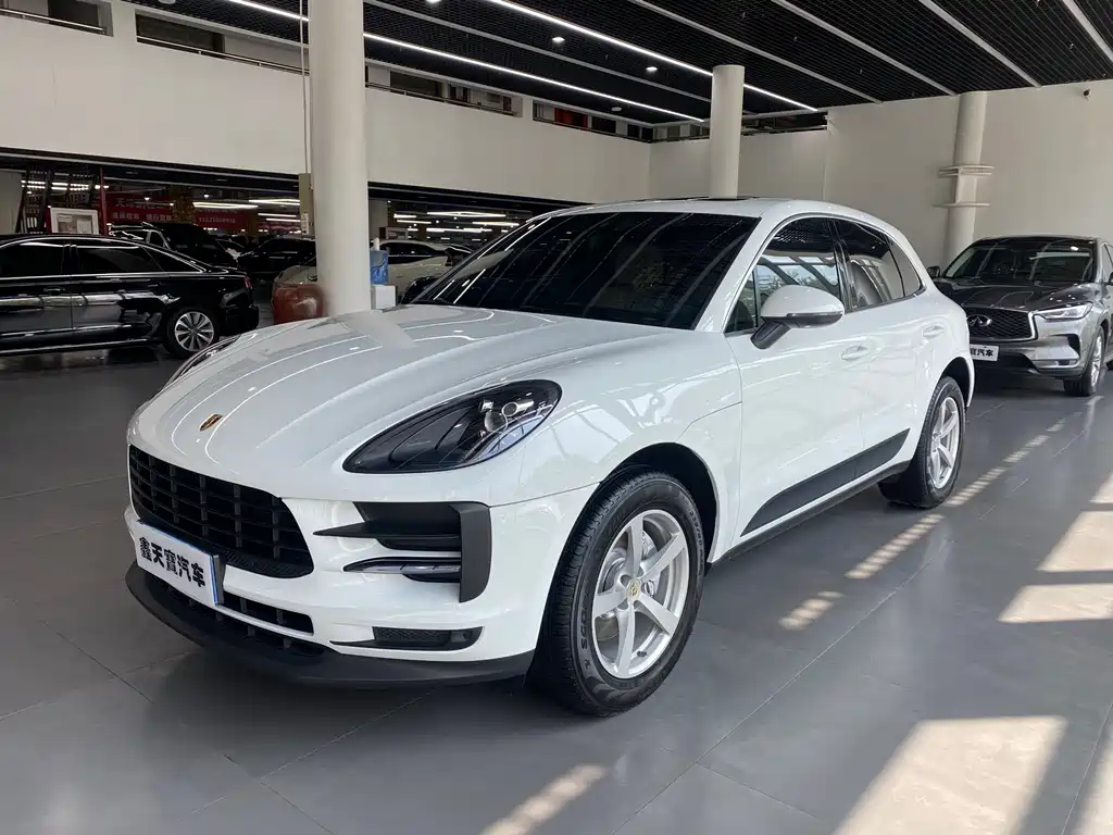 Porsche Macan — фото 1