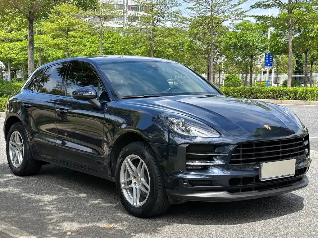 Porsche Macan — фото 14
