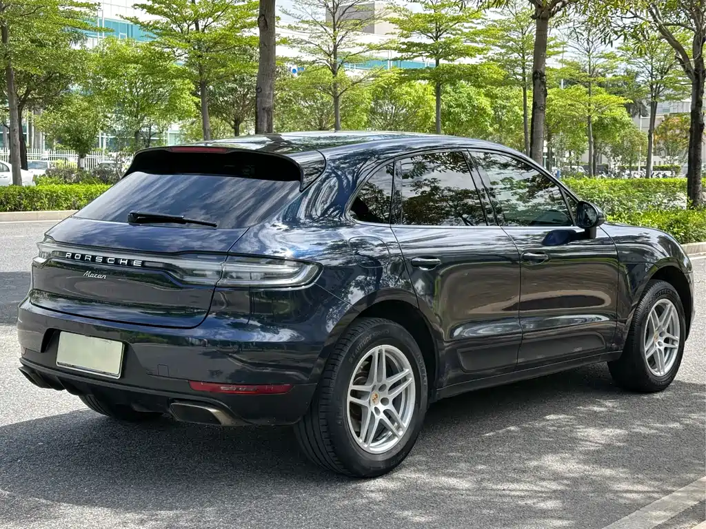 Porsche Macan — фото 9