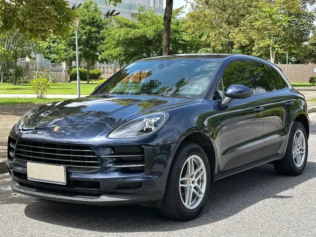 Porsche Macan — фото 1
