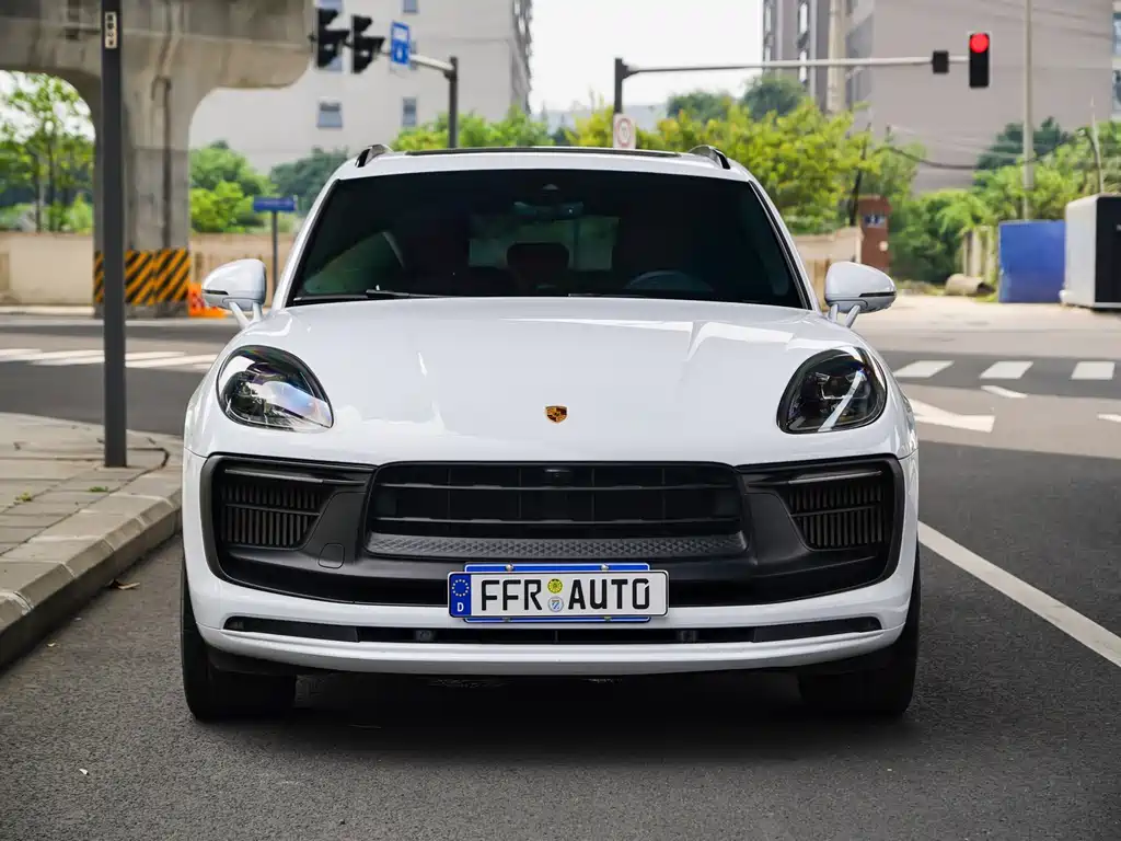 Porsche Macan — фото 8
