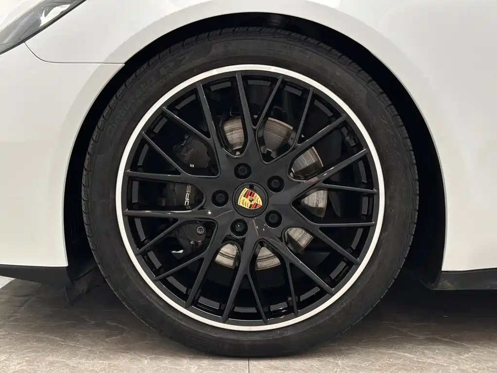 Porsche Panamera — фото 21