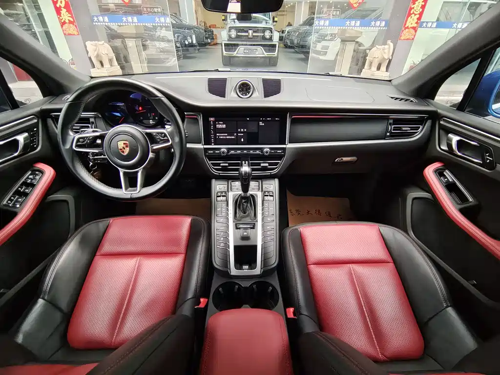 Porsche Macan — фото 8