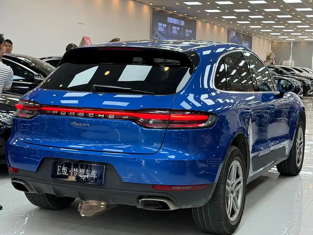 Porsche Macan — фото 23