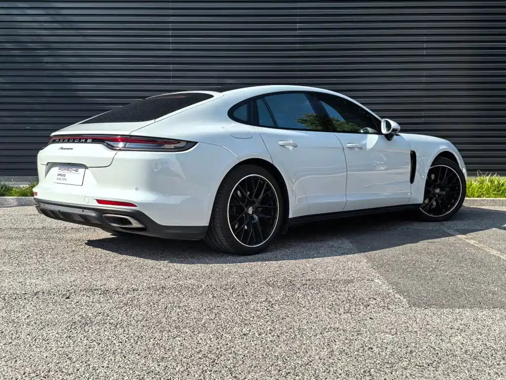 Porsche Panamera — фото 3