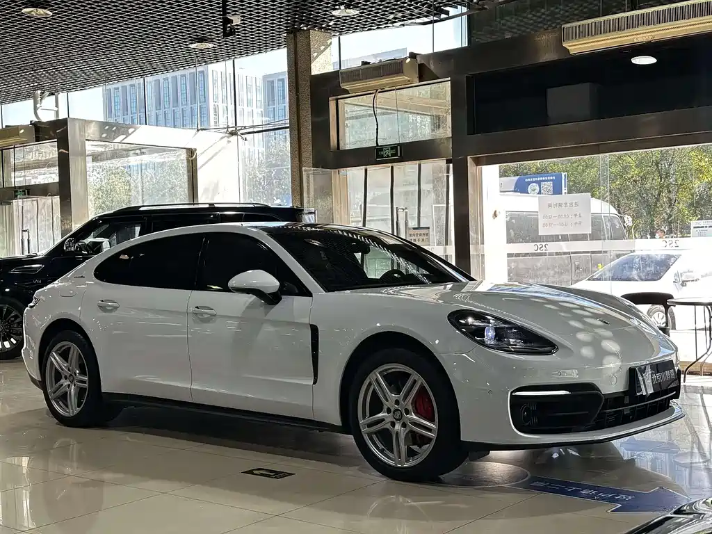 Porsche Panamera — фото 3