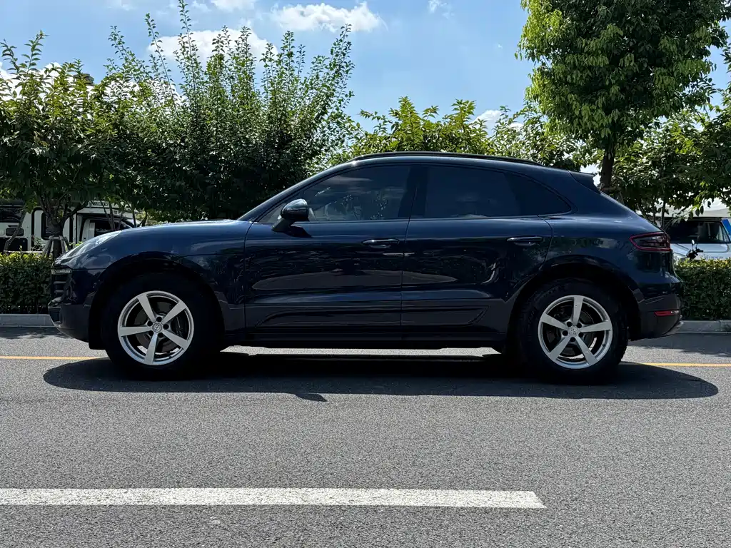 Porsche Macan — фото 5