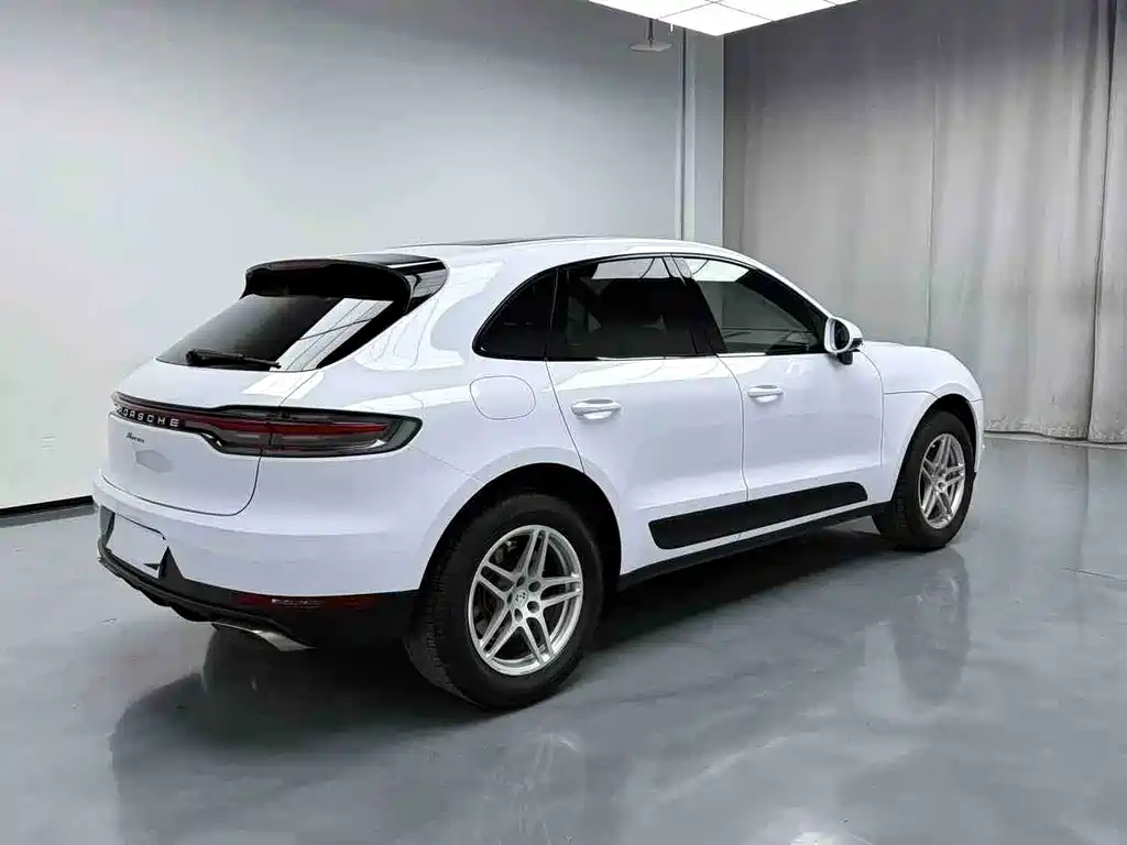 Porsche Macan — фото 7