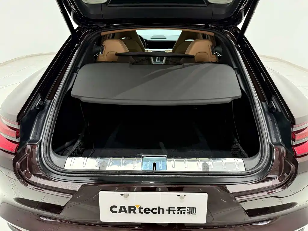 Porsche Panamera — фото 29