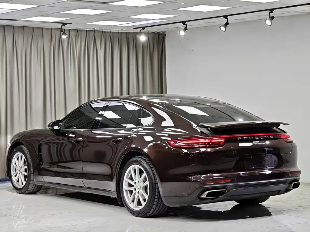 Porsche Panamera — фото 11