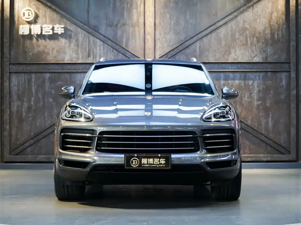 Porsche Cayenne — фото 2