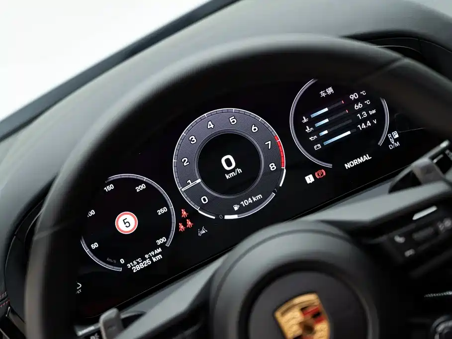 Porsche Panamera — фото 18