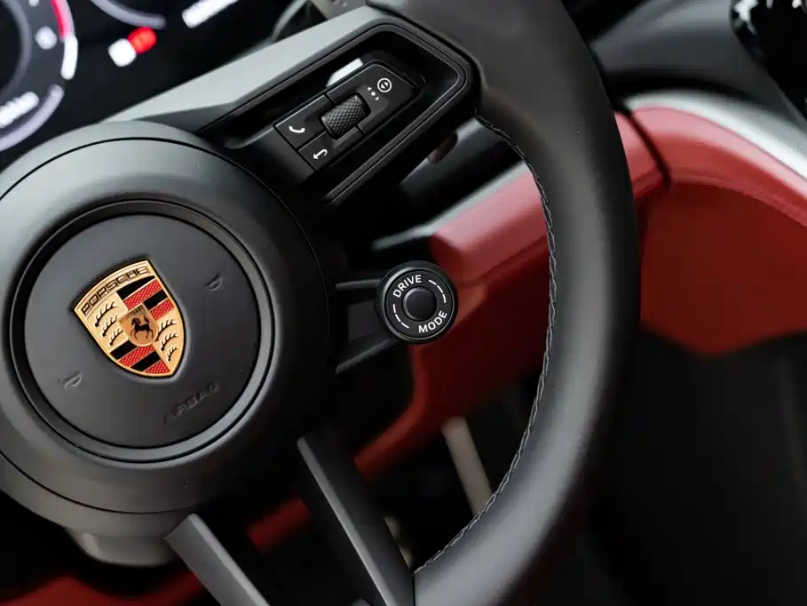 Porsche Panamera — фото 19