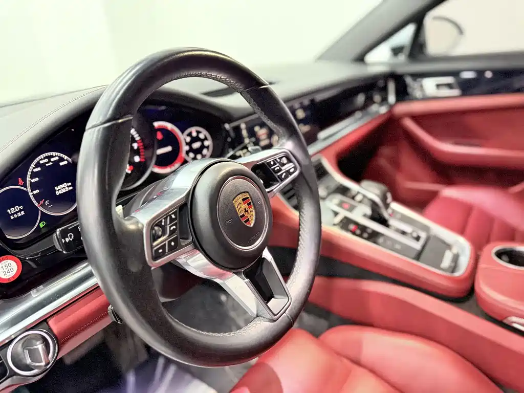 Porsche Panamera — фото 8