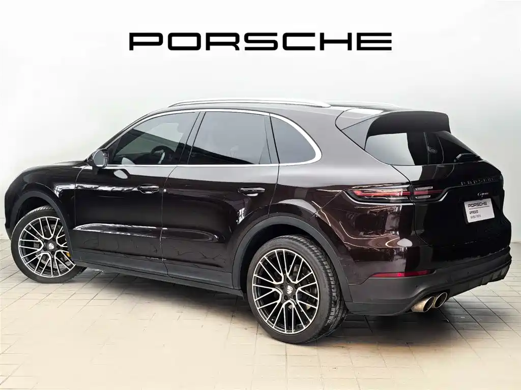 Porsche Cayenne — фото 5