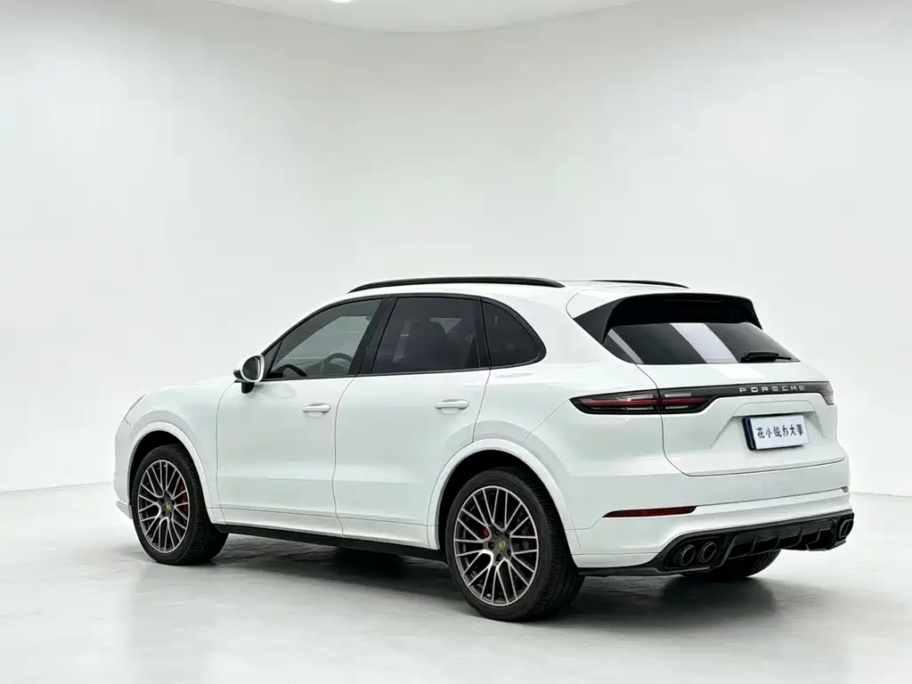 Porsche Cayenne — фото 4