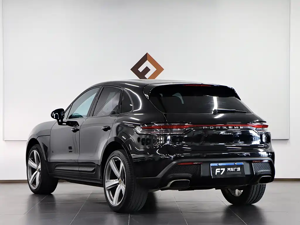 Porsche Macan — фото 4