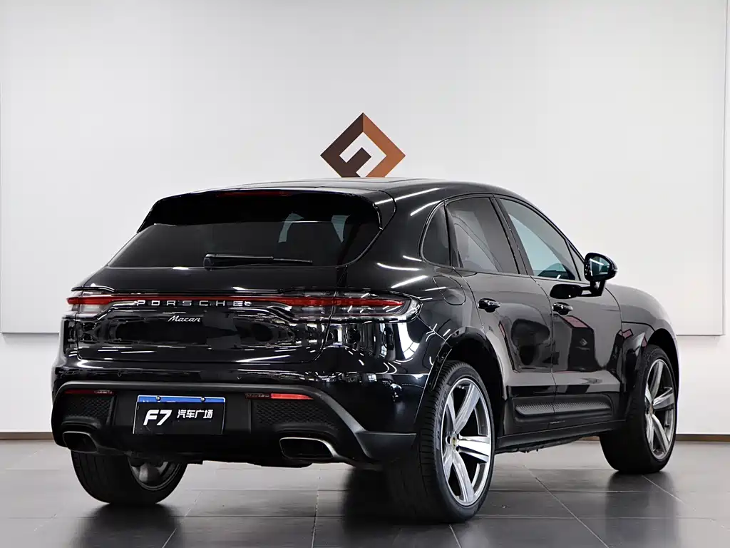 Porsche Macan — фото 6