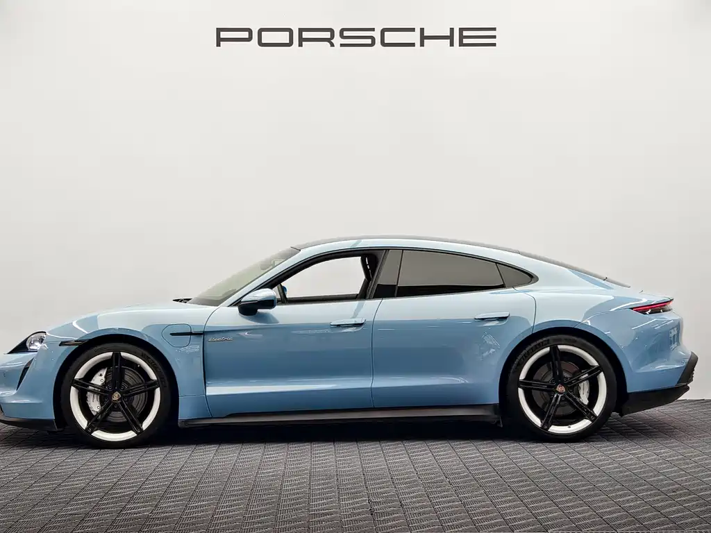 Porsche Taycan — фото 5